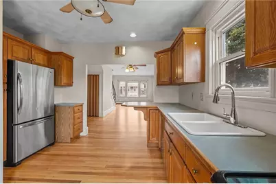 151 Bloomfield Street, Pawtucket, RI 02861 - Photo 7