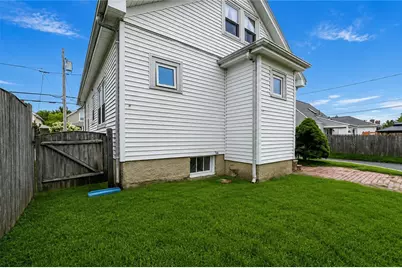 151 Bloomfield Street, Pawtucket, RI 02861 - Photo 5