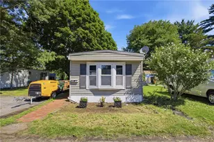 20 Krzak Rd, North Kingstown, RI 02852 - Photo 3