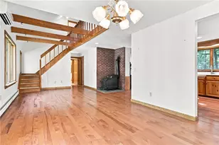 320 Shannock Rd, South Kingstown, RI 02879 - Photo 7