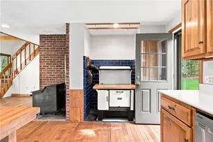 320 Shannock Rd, South Kingstown, RI 02879 - Photo 17