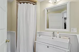 20 Edwin St, Barrington, RI 02806 - Photo 17