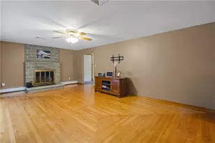703 Pound Hill Rd, North Smithfield, RI 02896 - Photo 9
