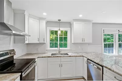 565 Shippeetown Road, East Greenwich, RI 02818 - Photo 5