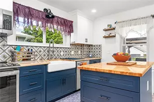 124 Beach St, Westerly, RI 02891 - Photo 9