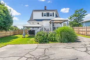 124 Beach St, Westerly, RI 02891 - Photo 23
