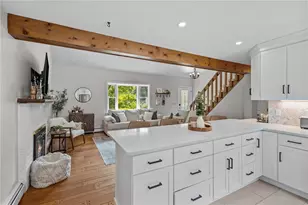 20 Oakridge Dr, Cranston, RI 02921 - Photo 7