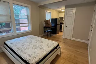 16 Brinley St, Newport, RI 02840 - Photo 11