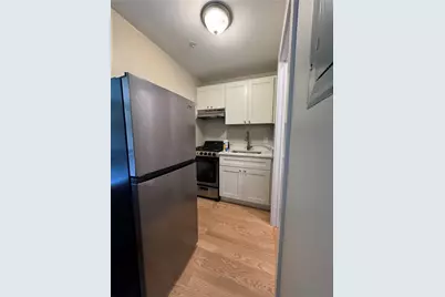16 Brinley Street #6, Newport, RI 02840 - Photo 5