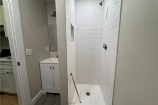 16 Brinley St, Newport, RI 02840 - Photo 17