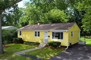 17 Atlantic Ave, Warwick, RI 02888 - Photo 3