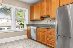 60 Forest St, Providence, RI 02906 - Photo 15