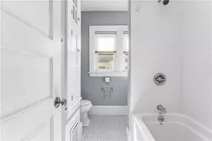 60 Forest St, Providence, RI 02906 - Photo 19