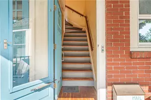 60 Forest St, Providence, RI 02906 - Photo 5