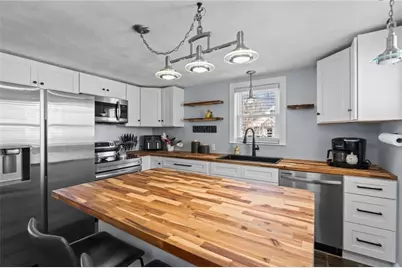 19 Annette Avenue, Pawtucket, RI 02861 - Photo 3