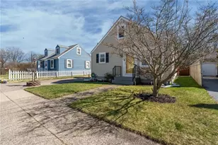 19 Annette Ave, Pawtucket, RI 02861 - Photo 33