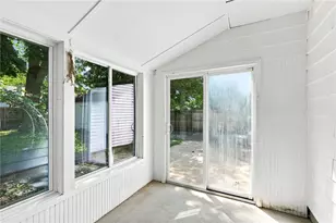 36 Newfield Ave, Warwick, RI 02888 - Photo 33