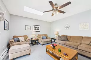 21 Buxton Dr, Cranston, RI 02921 - Photo 25