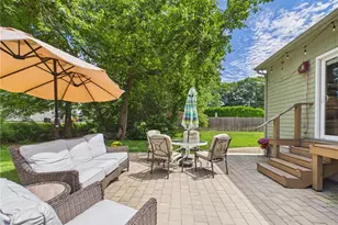 21 Buxton Dr, Cranston, RI 02921 - Photo 41