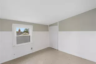 37 Reservoir Rd, Middletown, RI 02842 - Photo 21