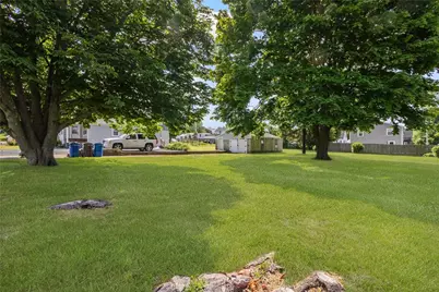 37 Reservoir Road, Middletown, RI 02842 - Photo 31