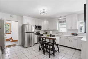 179 Transit St, Providence, RI 02906 - Photo 11
