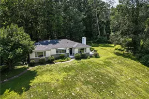 6 Old Pound Hill Rd, North Smithfield, RI 02896 - Photo 1