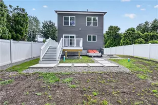 31 Tucker St, Warwick, RI 02886 - Photo 21