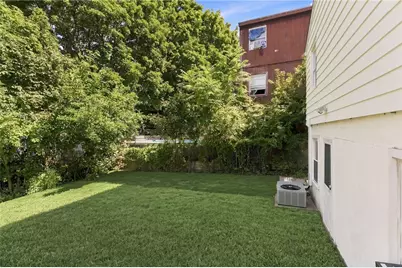 31 Glossop Street, Providence, RI 02911 - Photo 21