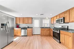 31 Glossop St, Providence, RI 02911 - Photo 3