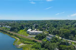 4430 Post Rd, East Greenwich, RI 02818 - Photo 23