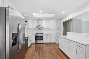 1 Evangeline Ct, Bristol, RI 02809 - Photo 5