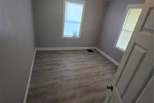 6 Winthrop St, Cranston, RI 02910 - Photo 5