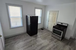 6 Winthrop St, Cranston, RI 02910 - Photo 3