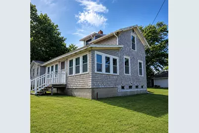 21 Holbrook Avenue, Portsmouth, RI 02872 - Photo 1