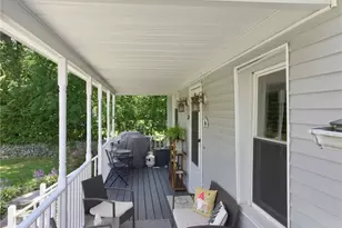 36 Amherst St, Cumberland, RI 02864 - Photo 9