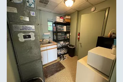 1168 Warwick Avenue, Warwick, RI 02888 - Photo 13