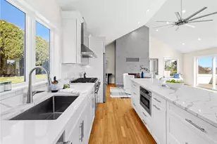 95 Holman St, Portsmouth, RI 02871 - Photo 9
