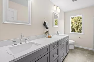 95 Holman St, Portsmouth, RI 02871 - Photo 35