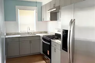 694 Killingly St, Johnston, RI 02919 - Photo 5