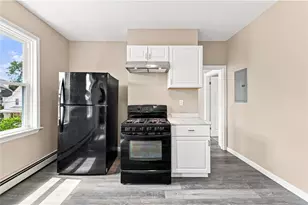 16 Deborah St, Providence, RI 02909 - Photo 27