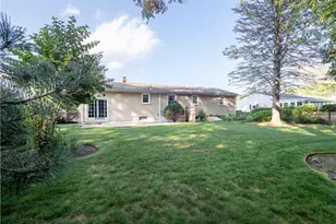 77 Drybrook Rd, Warwick, RI 02889 - Photo 29