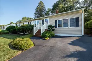 77 Drybrook Rd, Warwick, RI 02889 - Photo 3
