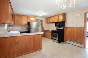 77 Drybrook Rd, Warwick, RI 02889 - Photo 7