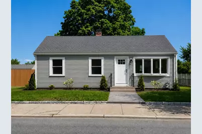 496 Beverage Hill Avenue, Pawtucket, RI 02961 - Photo 1