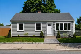 496 Beverage Hill Ave, Pawtucket, RI 02961 - Photo 1