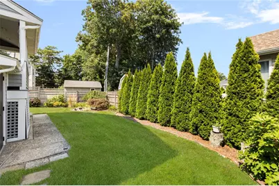 7 Prairie Avenue, Newport, RI 02840 - Photo 39