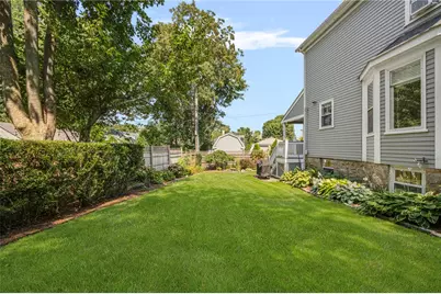 7 Prairie Avenue, Newport, RI 02840 - Photo 37