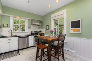 7 Prairie Ave, Newport, RI 02840 - Photo 15
