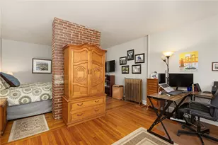 7 Prairie Ave, Newport, RI 02840 - Photo 27